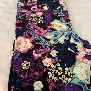 Tc2 Lularoe leggings